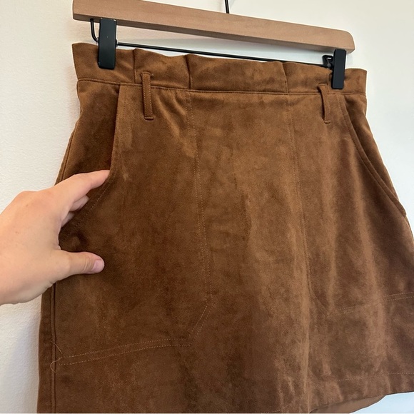 Abercrombie & Fitch Faux Suede Mini Skirt Brown Size Small Pockets Zip Up Short - Picture 5 of 10